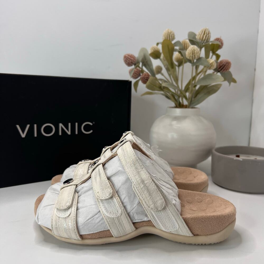 Vionic Amber Strappy Sandal White Women 5 Wide Adjustable Straps Comfort